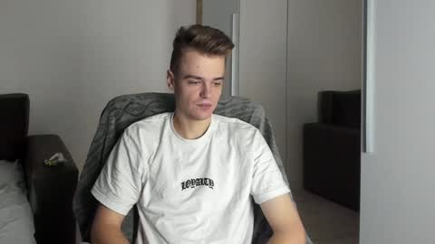 Snapshot of rokko_diamond777 chatting on January 5, 6:56 am taylor fox online show from January 5, 6:56 am