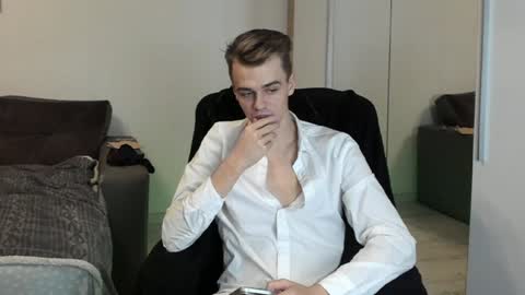 Snapshot of rokko_diamond777 chatting on January 23, 3:54 pm taylor fox online show from January 23, 3:54 pm