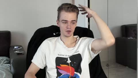 Snapshot of rokko_diamond777 chatting on February 4, 10:54 am taylor fox online show from February 4, 10:54 am