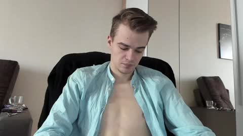 Snapshot of rokko_diamond777 chatting on February 8, 10:29 am taylor fox online show from February 8, 10:29 am