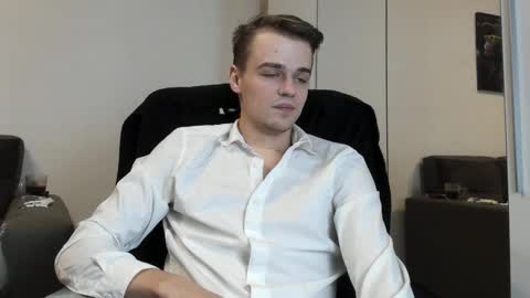 Snapshot of rokko_diamond777 chatting on February 11, 4:56 pm taylor fox online show from February 11, 4:56 pm