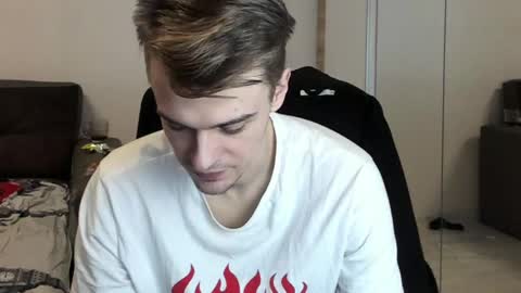 Snapshot of rokko_diamond777 chatting on February 14, 3:47 pm taylor fox online show from February 14, 3:47 pm