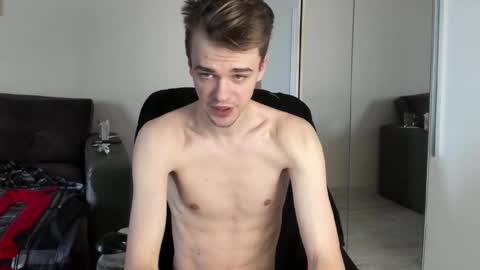 Snapshot of rokko_diamond777 chatting on February 28, 10:41 am taylor fox online show from February 28, 10:41 am