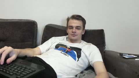 Snapshot of rokko_diamond777 chatting on March 4, 5:45 pm taylor fox online show from March 4, 5:45 pm