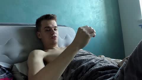 Snapshot of rokko_diamond777 chatting on October 10, 10:25 am taylor fox online show from October 10, 10:25 am