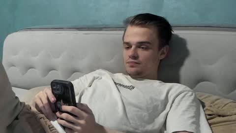 Snapshot of rokko_diamond777 chatting on December 19, 6:37 pm taylor fox online show from December 19, 6:37 pm