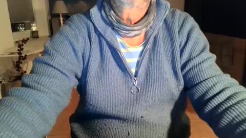 Snapshot of rolandloser1000 chatting on February 3, 7:00 pm rolandloser1000 online show from February 3, 7:00 pm