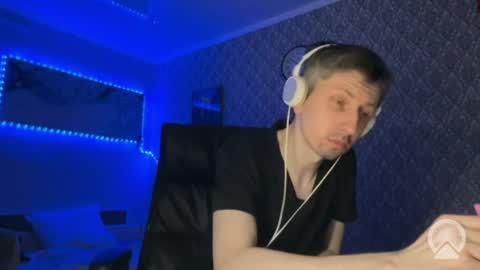 roma305991 online show from April 11, 11:53 pm