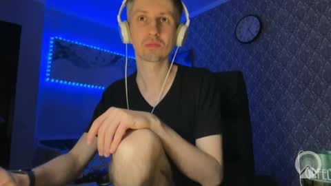 roma305991 online show from April 28, 8:25 pm