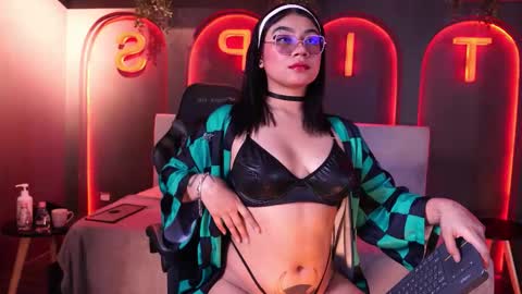 roma_hells online show from September 17, 7:04 pm