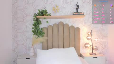   online show from December 3, 11:41 am