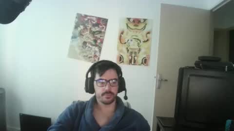 Snapshot of romainb72 chatting on November 4, 6:56 am romainb72 online show from November 4, 6:56 am