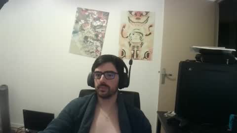 Snapshot of romainb72 chatting on November 13, 7:57 pm romainb72 online show from November 13, 7:57 pm