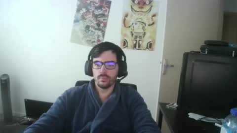 Snapshot of romainb72 chatting on November 28, 9:23 am romainb72 online show from November 28, 9:23 am