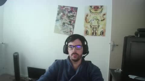 Snapshot of romainb72 chatting on December 1, 7:57 am romainb72 online show from December 1, 7:57 am