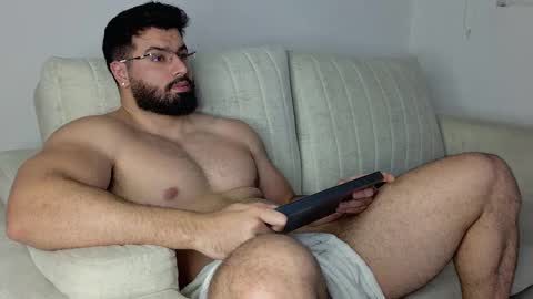 Snapshot of roman_lux chatting on February 3, 6:11 am Roman Lux online show from February 3, 6:11 am