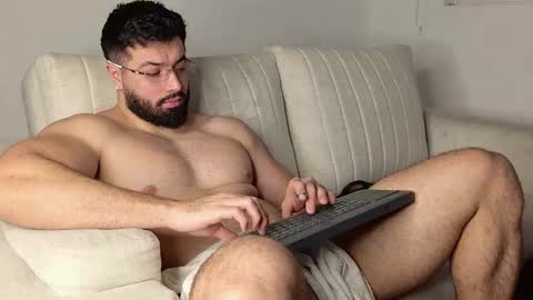 Snapshot of roman_lux chatting on February 11, 7:02 am Roman Lux online show from February 11, 7:02 am