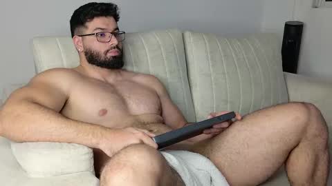 Snapshot of roman_lux chatting on February 18, 3:02 am Roman Lux online show from February 18, 3:02 am