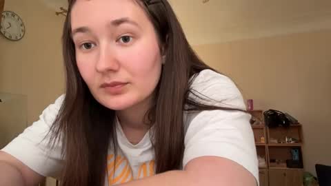 Nicole online show from June 3, 2:33 pm