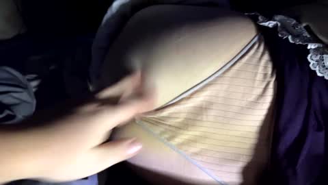 Snapshot of romancecouple chatting on December 16, 6:29 am Jim vs Jules online show from December 16, 6:29 am