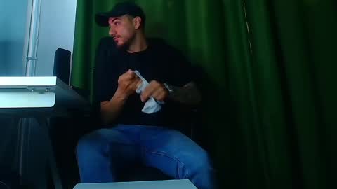 romaniamaster1 online show from April 9, 5:40 am