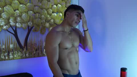 romano_kentt12 online show from April 7, 2:01 am