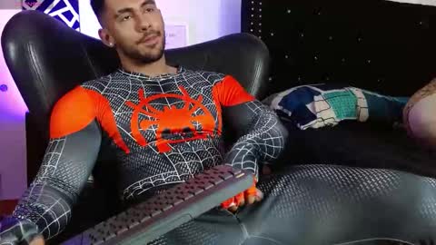 Roman online show from November 25, 6:52 pm