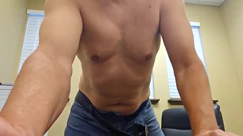 Snapshot of romanteeks chatting on February 11, 12:28 am romanteeks online show from February 11, 12:28 am