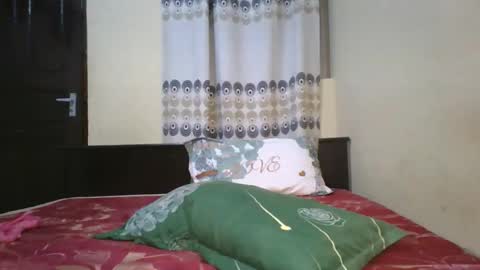 Emma online show from December 21, 8:27 pm