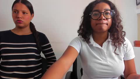 Is A Belle online show from December 2, 1:35 pm