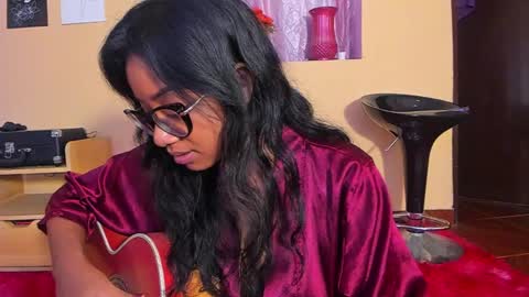 Is A Belle online show from December 14, 1:16 pm