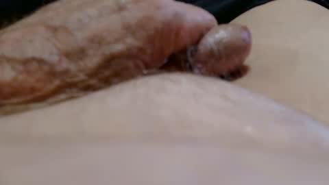 Snapshot of romantiko9 chatting on February 16, 4:21 pm romantiko9 online show from February 16, 4:21 pm