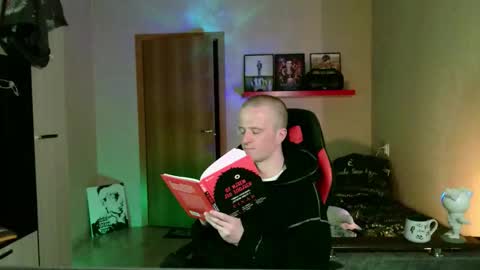 Snapshot of romantobizin chatting on March 15, 6:25 pm Roman online show from March 15, 6:25 pm