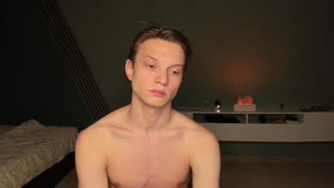 Snapshot of romeo_mercy chatting on December 3, 1:30 am Romeo online show from December 3, 1:30 am