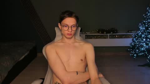 Snapshot of romeo_mercy chatting on January 9, 8:13 am Romeo online show from January 9, 8:13 am