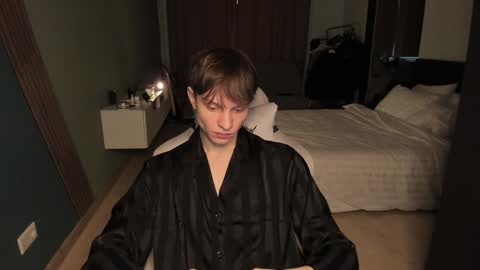 Snapshot of romeo_mercy chatting on January 13, 9:41 am Romeo online show from January 13, 9:41 am