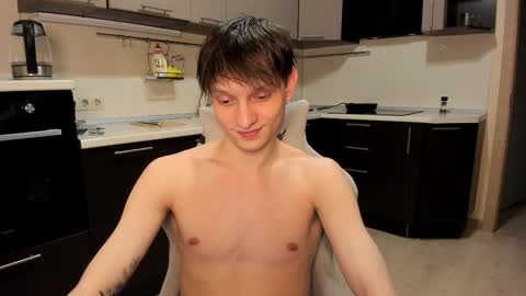 Snapshot of romeo_mercy chatting on October 15, 12:05 pm Romeo online show from October 15, 12:05 pm