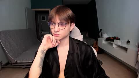 Romeo online show from February 25, 10:03 am