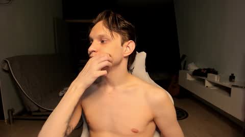 Romeo online show from March 2, 6:48 pm