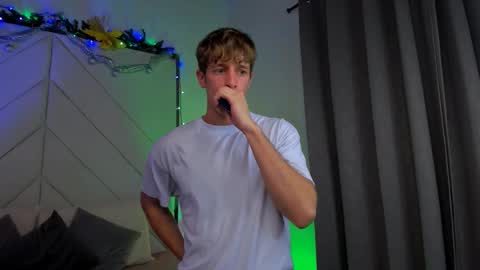 Romeo Ricci online show from December 20, 4:41 am