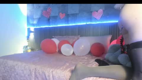 Snapshot of rominnakonde chatting on February 17, 7:21 pm Rominna online show from February 17, 7:21 pm