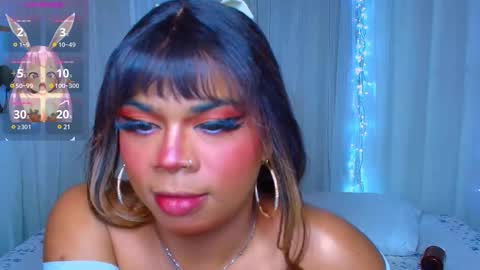 Snapshot of romirousexx chatting on March 4, 1:12 am Romi Rouse online show from March 4, 1:12 am