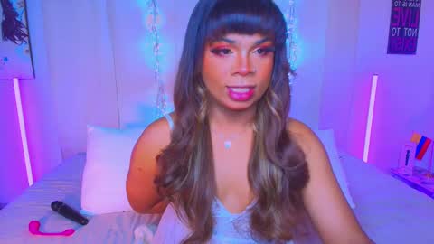 Snapshot of romirousexx chatting on September 9, 4:12 am Romi Rouse online show from September 9, 4:12 am