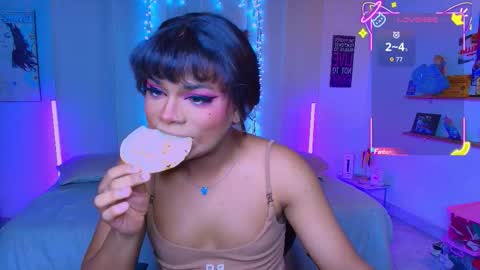 Snapshot of romirousexx chatting on September 28, 11:04 am Romi Rouse online show from September 28, 11:04 am