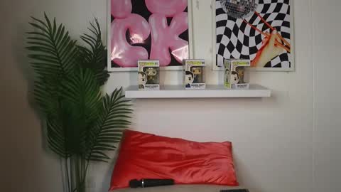 Snapshot of ronieeplay chatting on January 17, 2:39 am Roni online show from January 17, 2:39 am