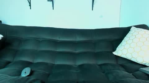 Ronnie online show from February 12, 9:54 pm