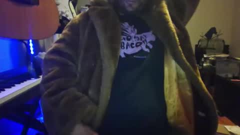 Snapshot of ronniejohnston13 chatting on January 9, 11:13 am ronniejohnston13 online show from January 9, 11:13 am