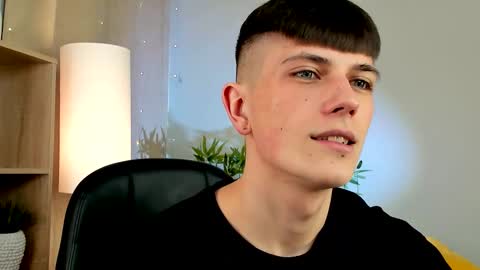 Rony online show from March 10, 6:46 pm