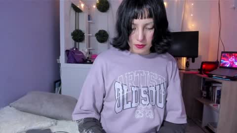 Twelve 3 Inst Twelve 312002 Twitter Room312 2002 online show from December 24, 3:05 am