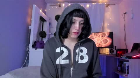 Twelve 3 Inst Twelve 312002 Twitter Room312 2002 online show from December 27, 1:53 am